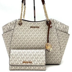 Michael Kors Large Jet Set Travel Chain Shoulder Bag & Trifold Wallet Vanilla